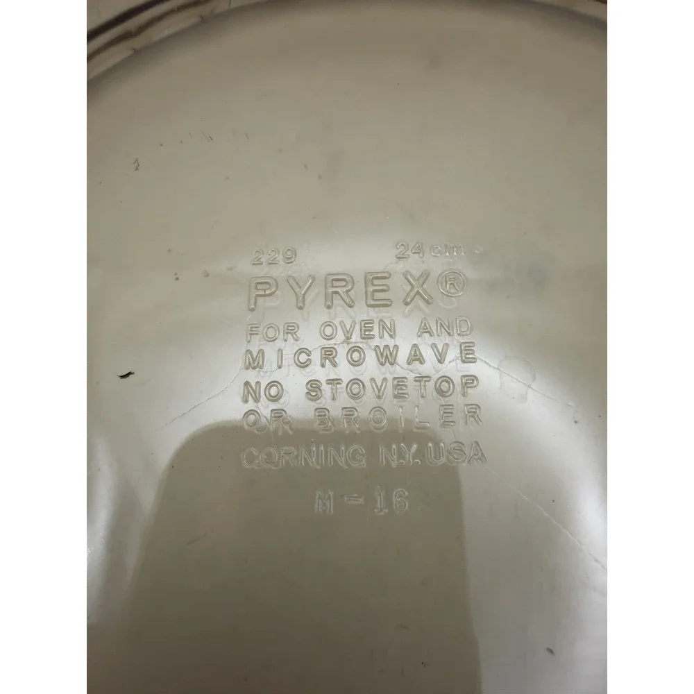Pyrex vintage 229